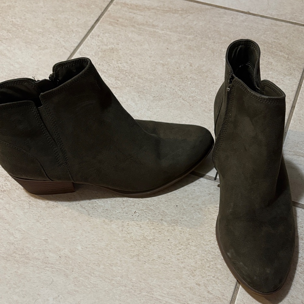 UNIONBAY Dark Green Ankle Booties